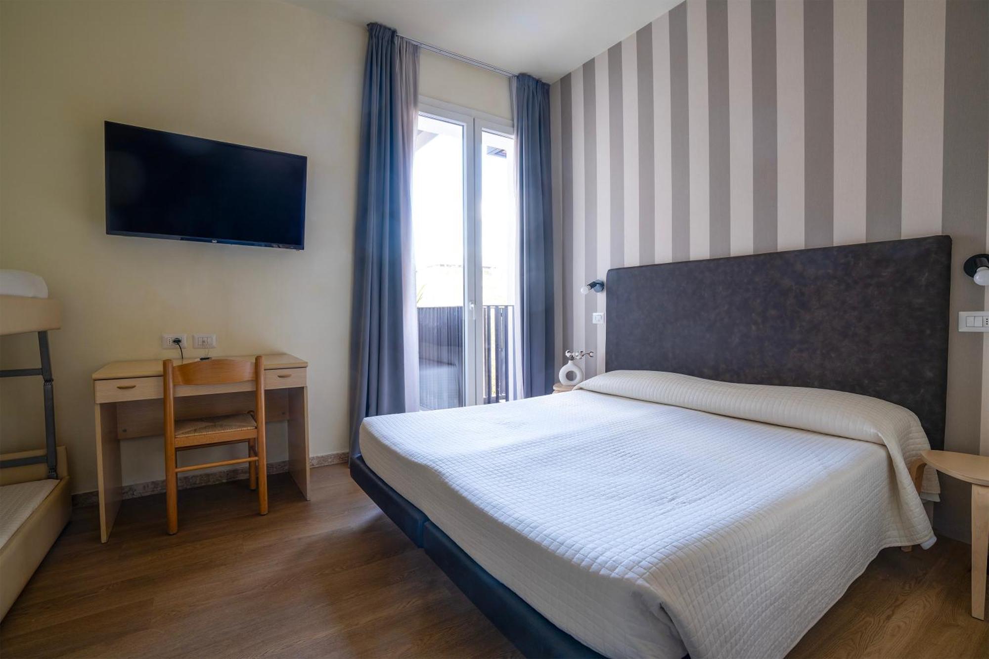 My Place Hotel Rimini Bagian luar foto