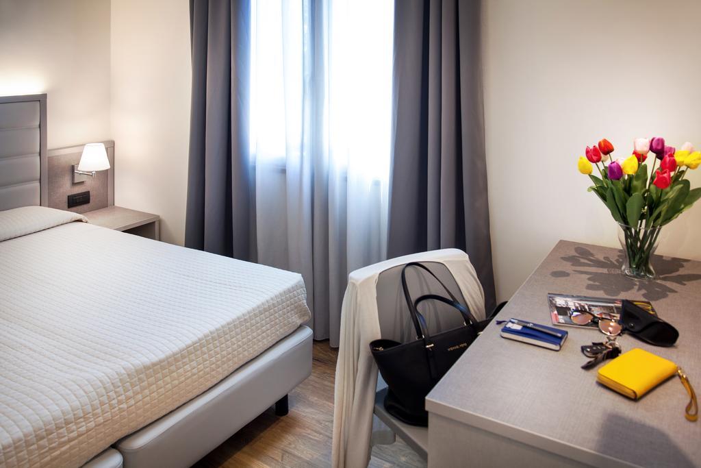 My Place Hotel Rimini Bagian luar foto